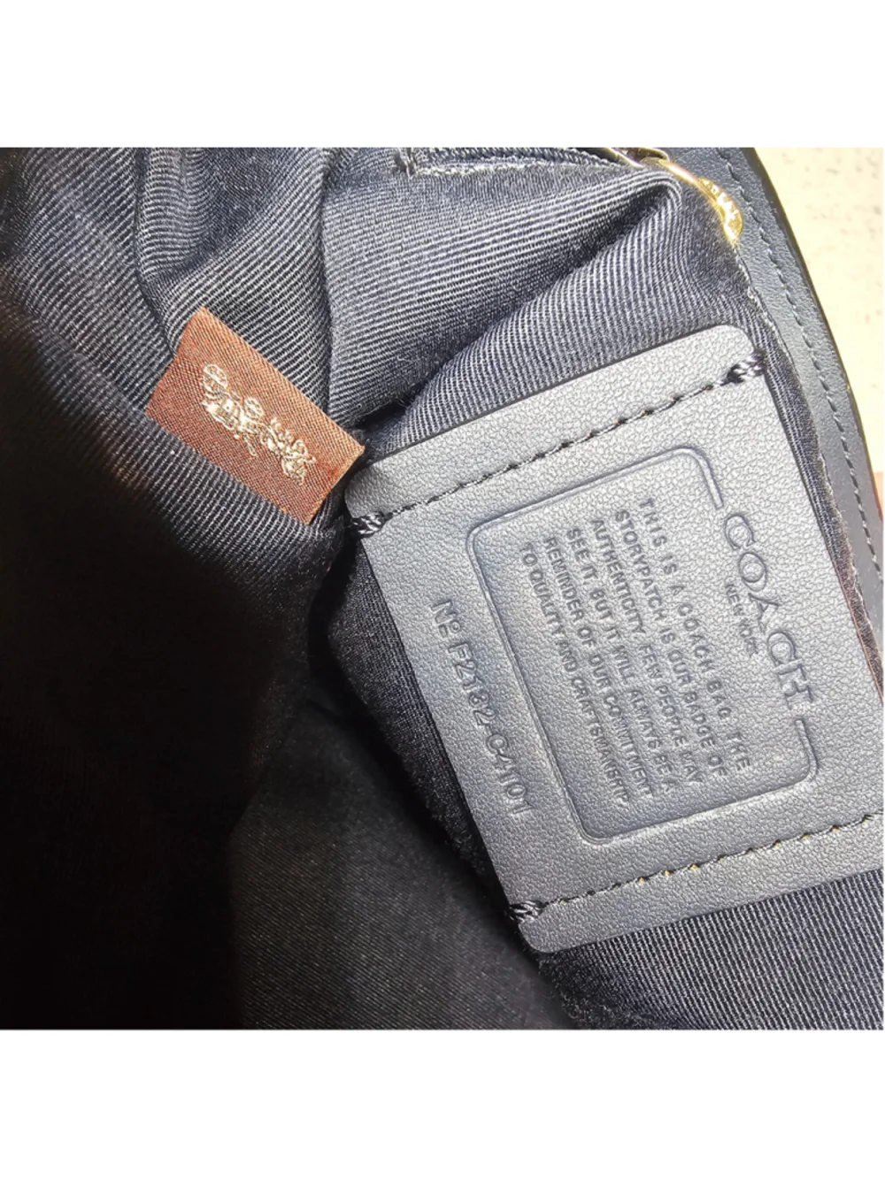 COACH Dempsey Drawstring Bucket Bag in Signature Denim C4101